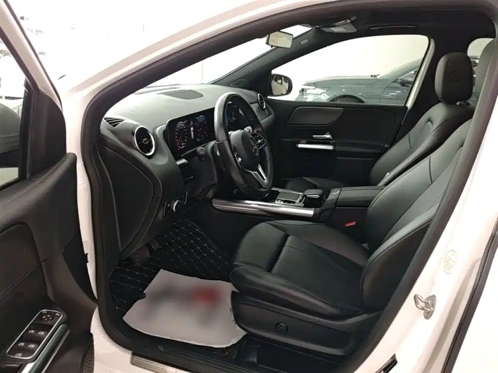 Mercedes-Benz B-Class 2020 — фото 15