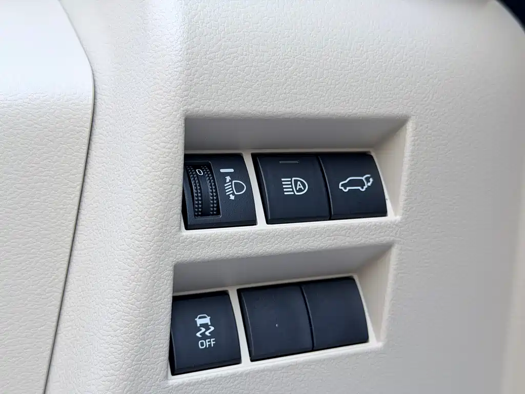 Toyota Land Cruiser 2025 — фото 17