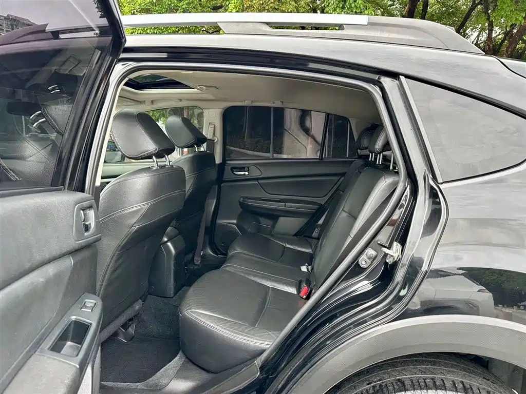 Subaru XV 2015 — фото 7