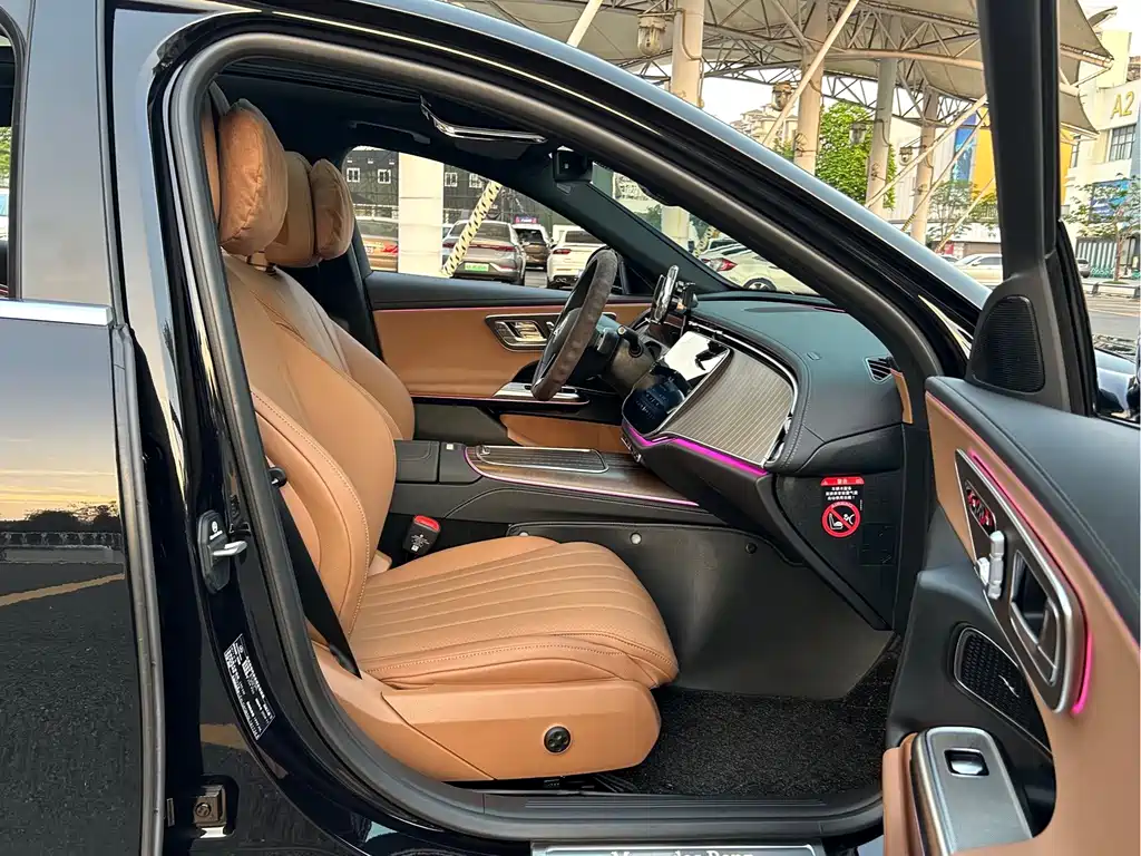 Mercedes-Benz E-Class 2025 — фото 13