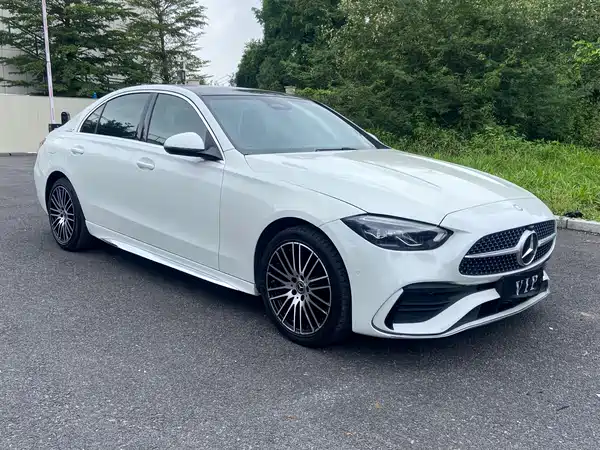Mercedes-Benz C-Class 2022