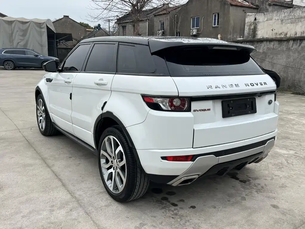 Land Rover Evoque 2014 — фото 17