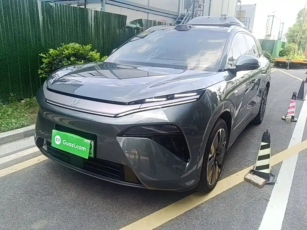 BYD Tang L 2025