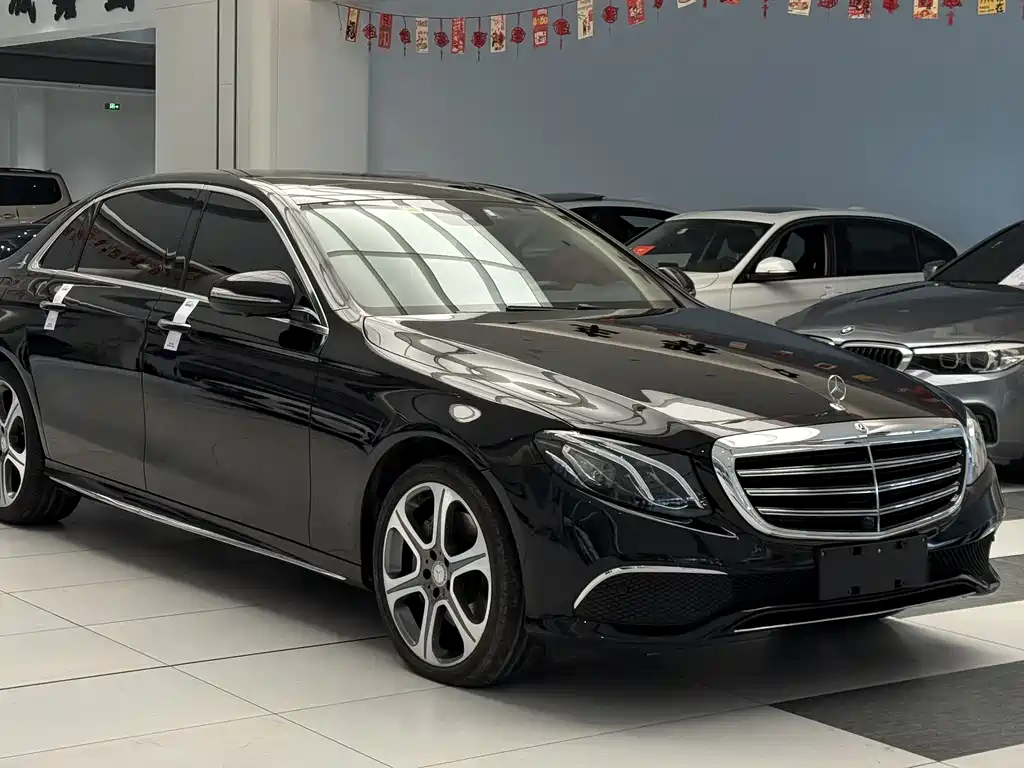 Mercedes-Benz E-Class 2017 — фото 13