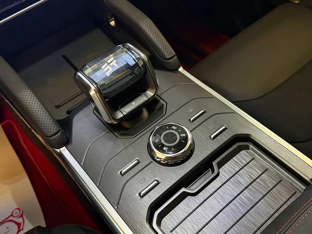 Jetour Traveller C-DM 2025 — фото 16