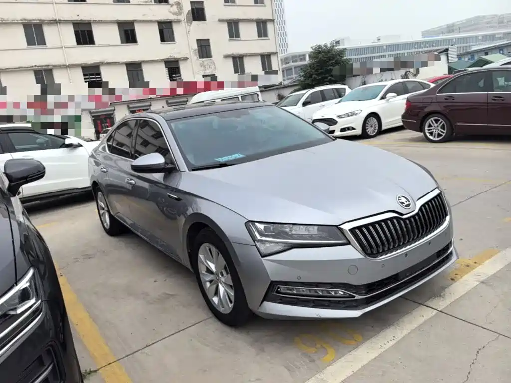 Skoda Superb 2020 — фото 4
