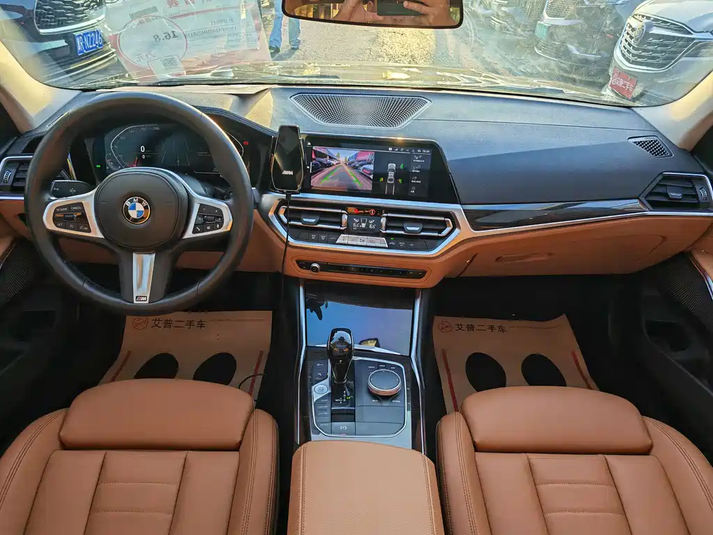 BMW 3 Series 2021 — фото 14