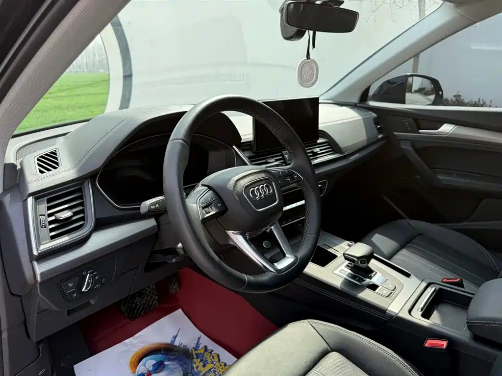 Audi Q5L 2022 — фото 20