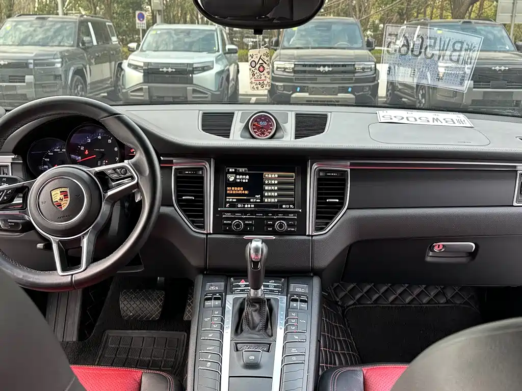Porsche Macan 2015 — фото 6