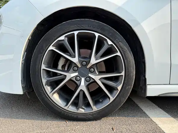 Lynk & Co 03 2022