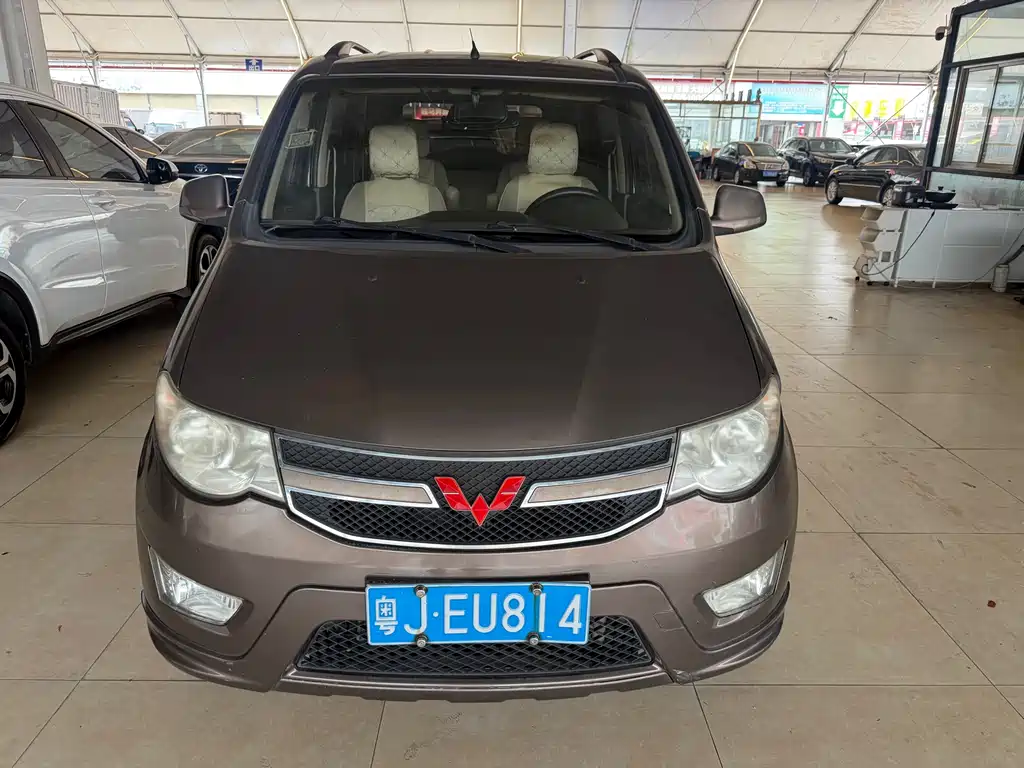 Wuling Hongguang 2015 — фото 3