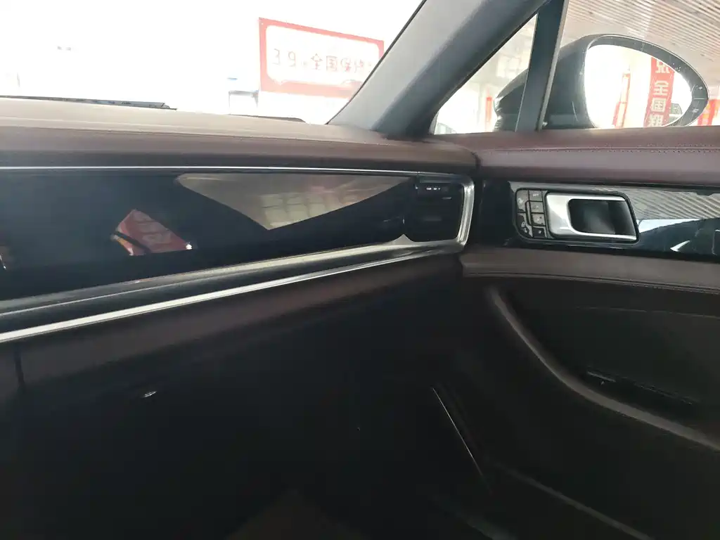 Porsche Panamera 2018 — фото 13