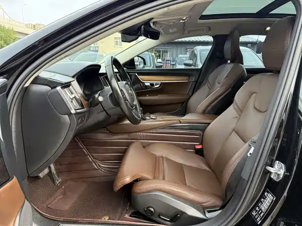 Volvo S90 2019