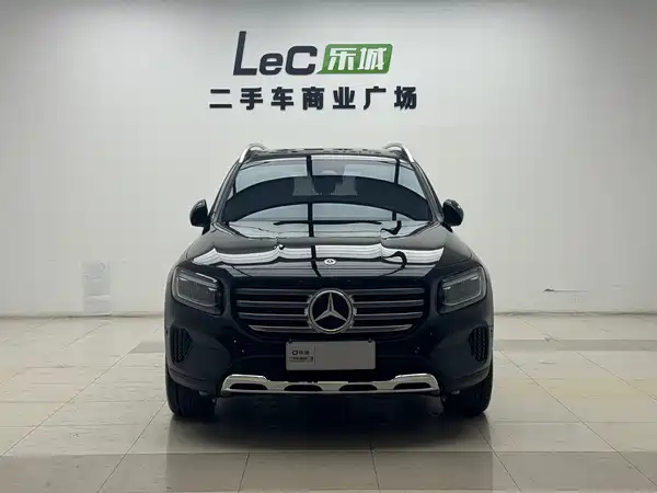 Mercedes-Benz GLB 2024