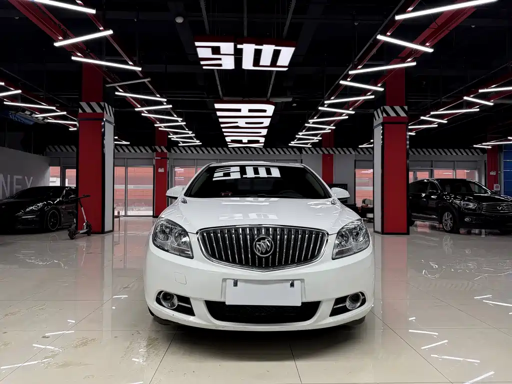 Buick Excelle 2014 — фото 2
