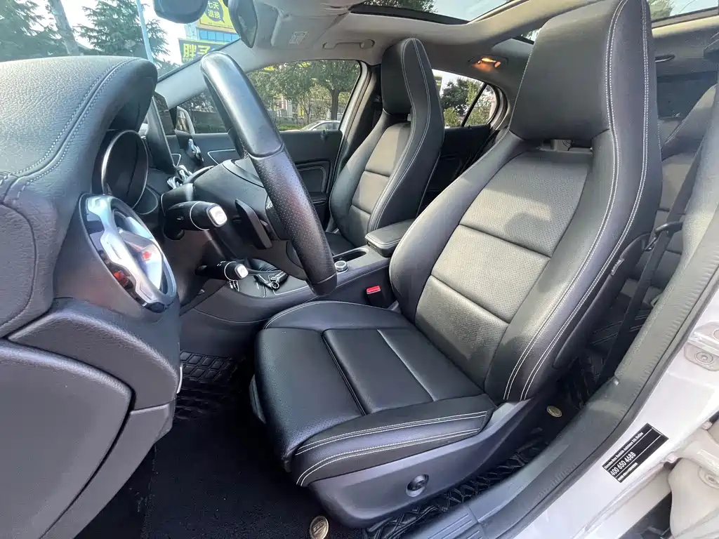 Mercedes-Benz GLA 2017 — фото 11