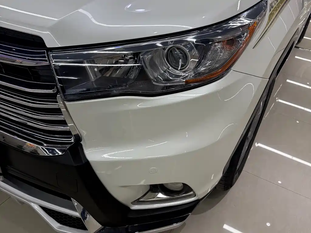 Toyota Highlander 2018 — фото 9
