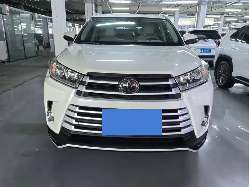Toyota Highlander 2018 — фото 2
