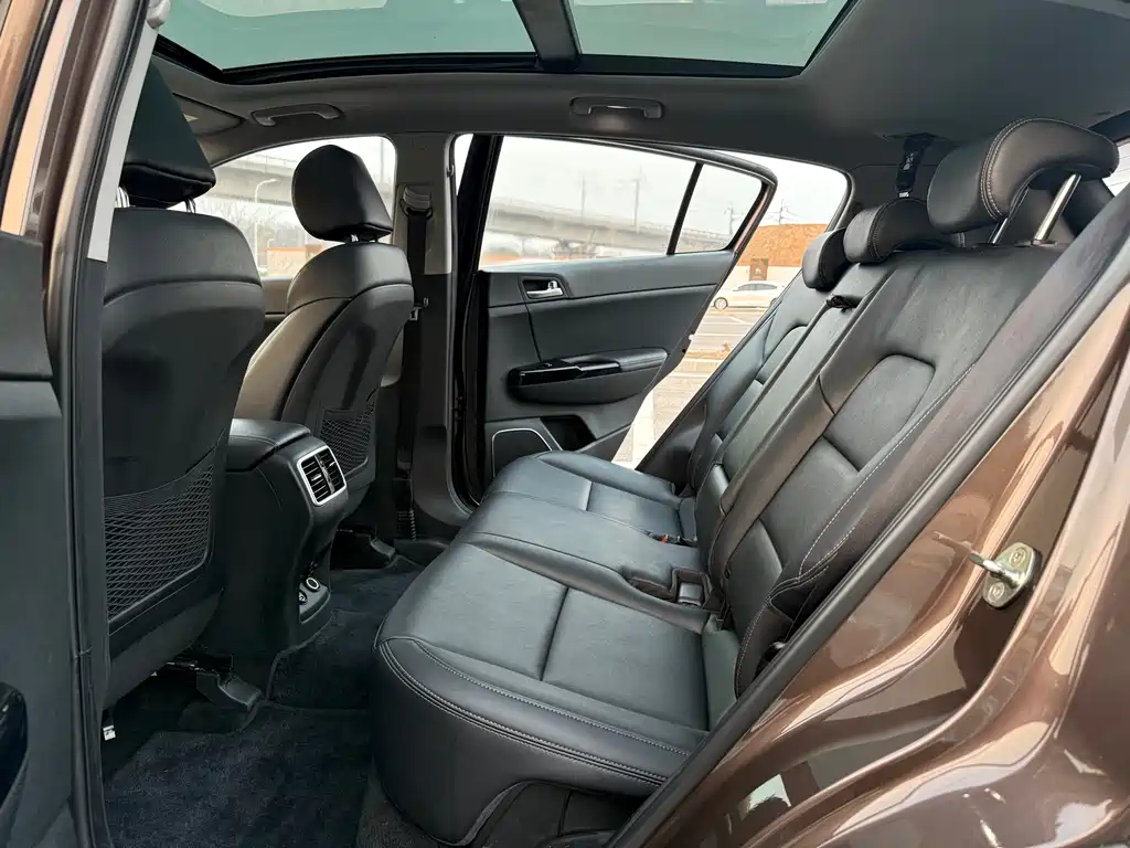 Kia KX5 2016 — фото 11
