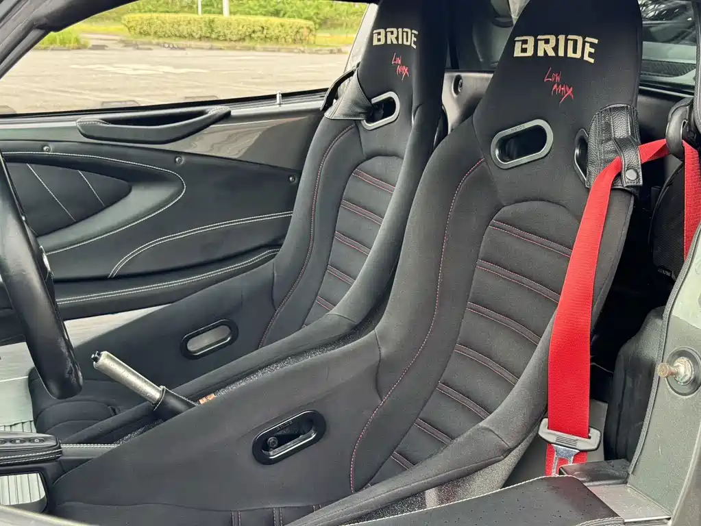 Lotus Exige 2019 — фото 11