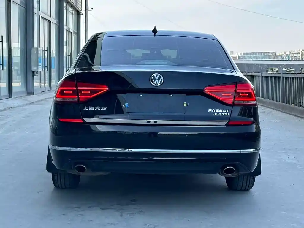 Volkswagen Passat 2016 — фото 5
