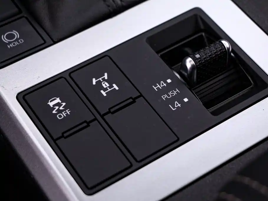 Toyota Prado 2025 — фото 11