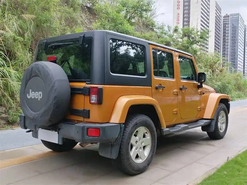 Jeep Wrangler 2014 — фото 6