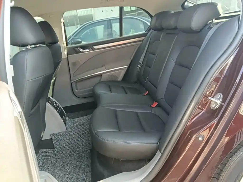 Skoda Speedy 2014 — фото 17