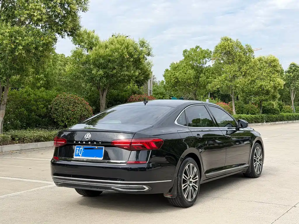 Volkswagen Passat 2019 — фото 4