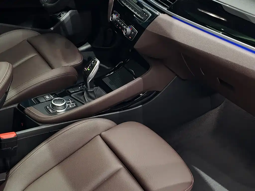 BMW X1 2021 — фото 10