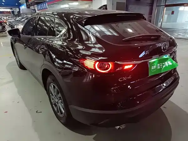 Mazda CX-4 2023