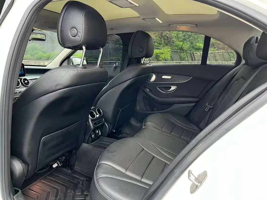 Mercedes-Benz C-Class 2021