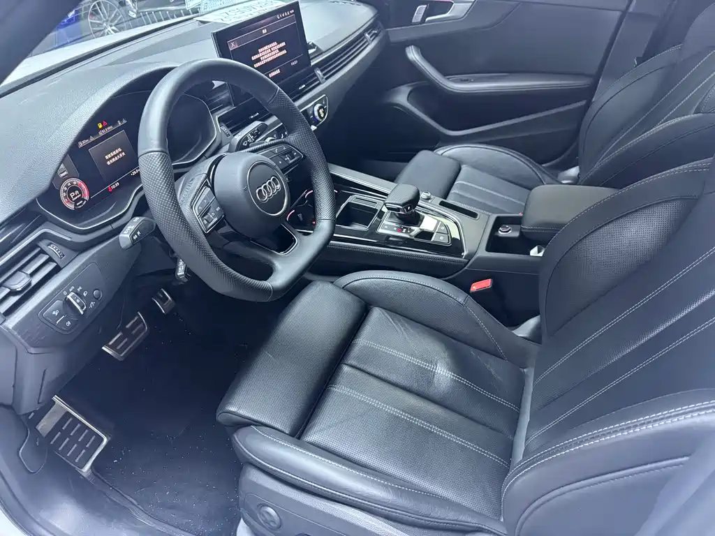 Audi A4L 2025