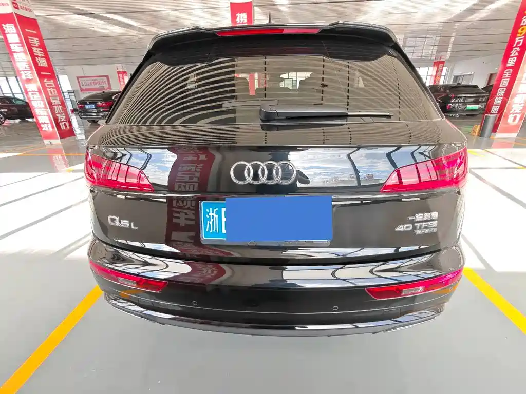 Audi Q5L 2025 — фото 19