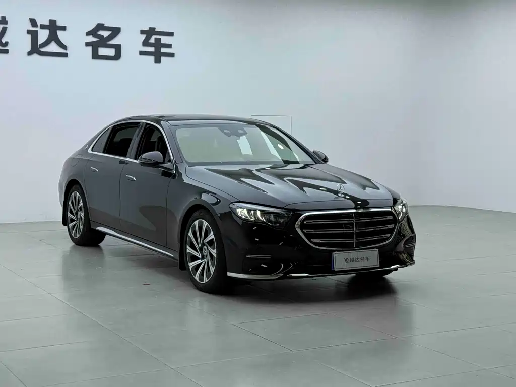 Mercedes-Benz E-Class 2024