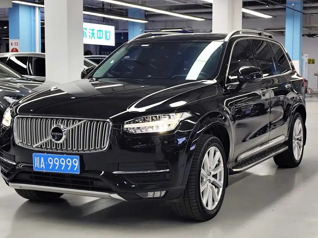 Volvo XC90 2018 — фото 1