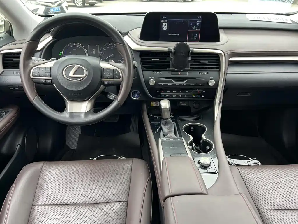 Lexus RX 2020