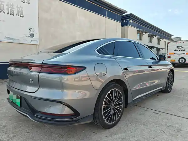 BYD Han 2024