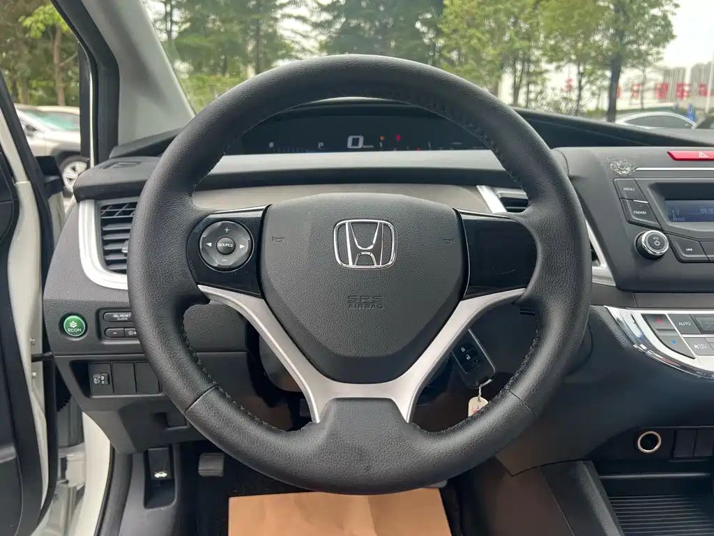 Honda Jade 2017 — фото 23