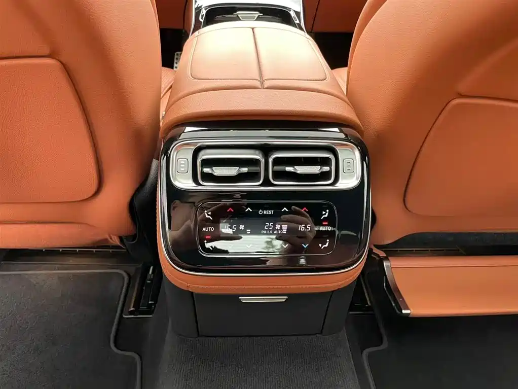 Mercedes-Benz S-Class 2024 — фото 16