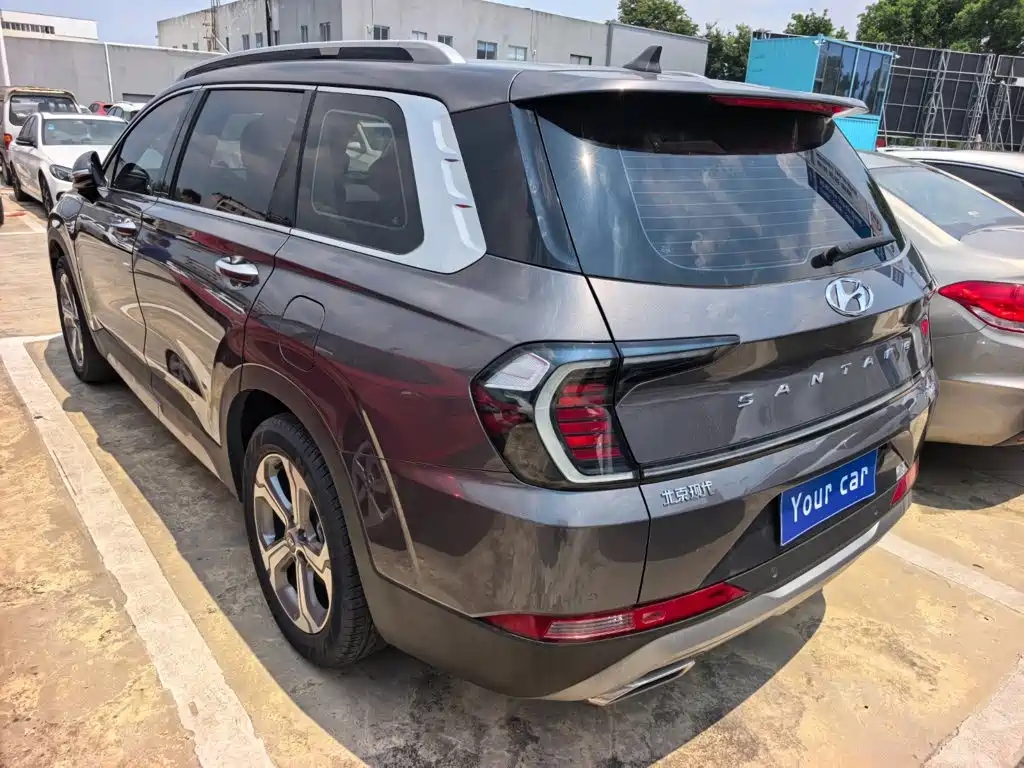 Hyundai Santa Fe 2023 — фото 4