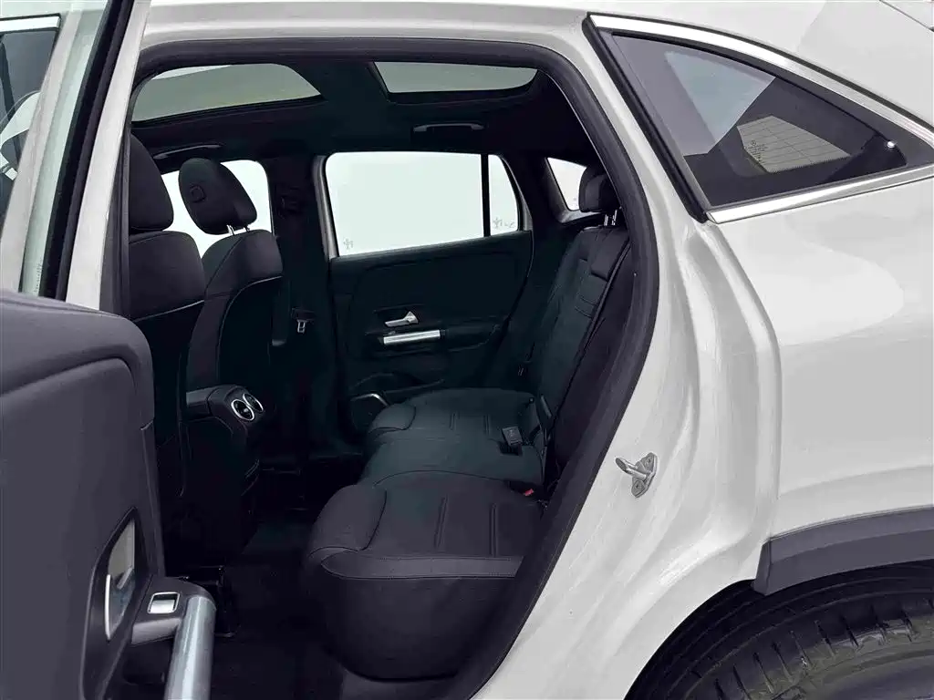 Mercedes-Benz GLA 2022 — фото 20