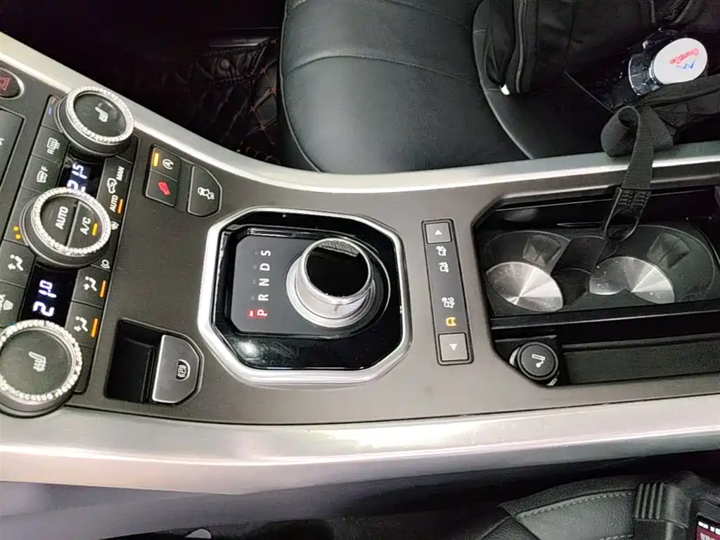 Land Rover Evoque 2016 — фото 14