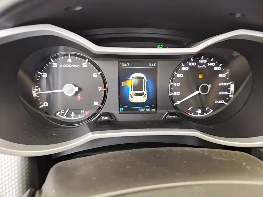 Geely Emgrand GS 2017 — фото 8