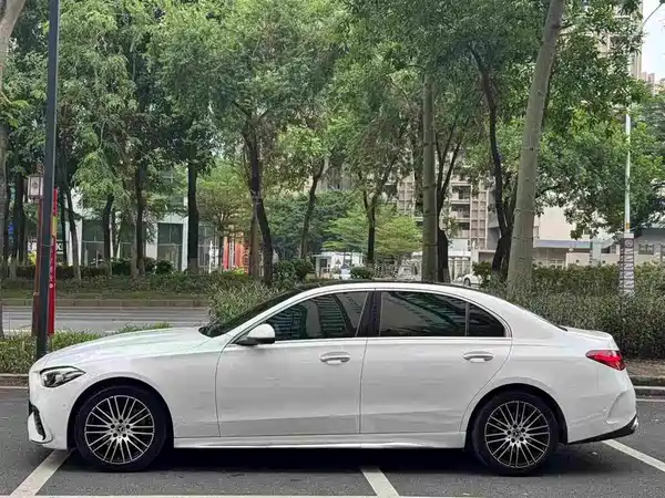 Mercedes-Benz C-Class 2022