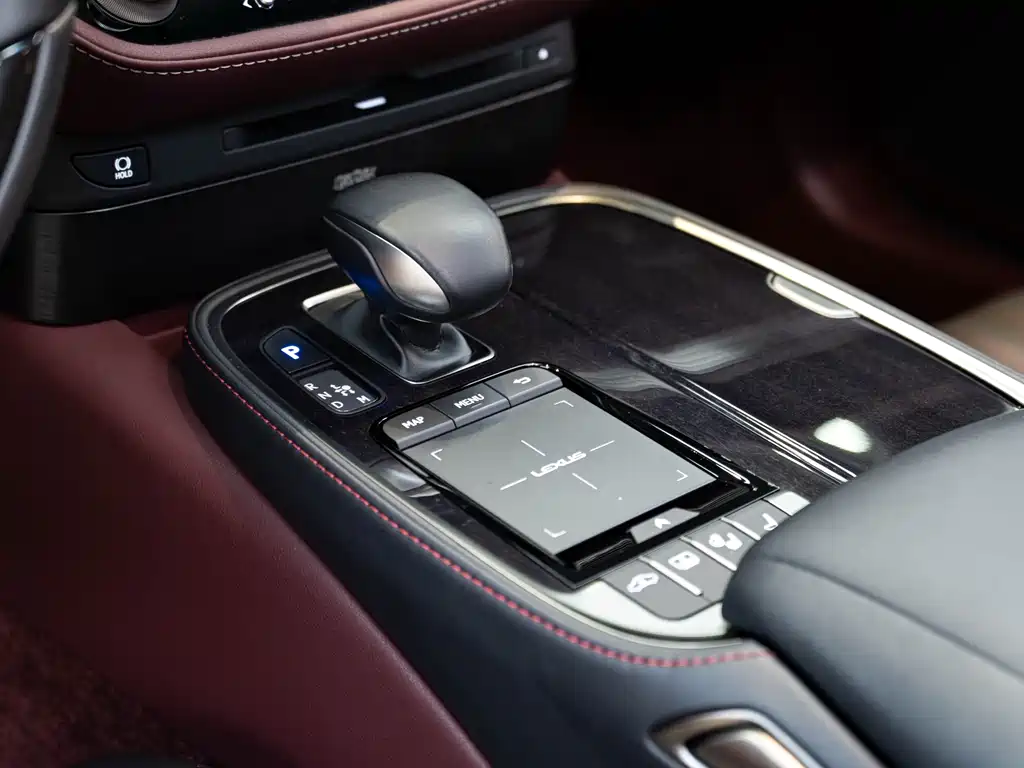 Lexus LS 2022 — фото 15