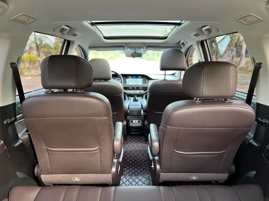 GAC Motor Trumpchi M6 2019 — фото 16