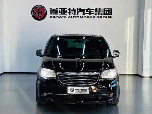 Chrysler Grand Voyager 2013
