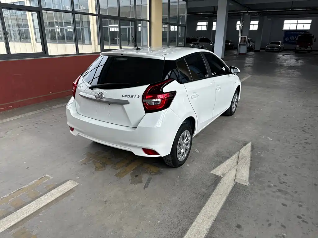 Toyota Vios FS 2022 — фото 19
