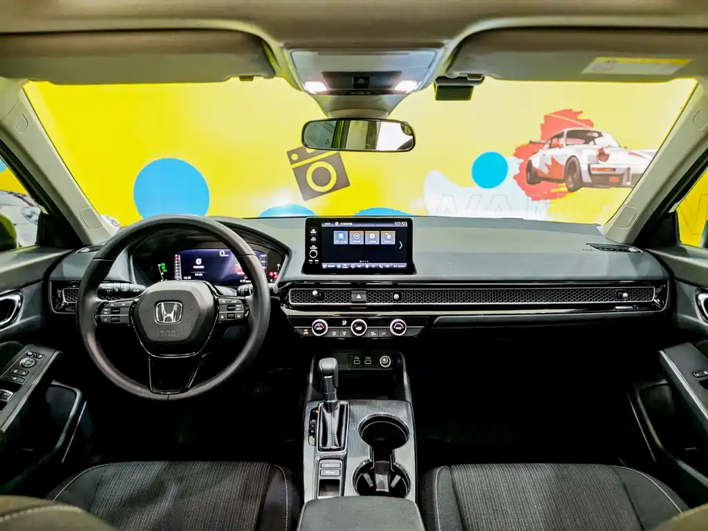 Honda Civic 2024 — фото 11